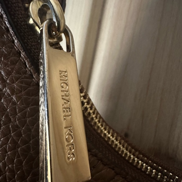 Micheal Kors conversion bag - Picture 3 of 7